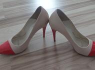 Grajewo ogłoszenia: Sprzedam garsonka roz.40,sukienka roz.40,
szpilki roz.38 .Cena za... - zdjęcie