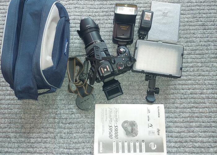 Grajewo ogłoszenia: Sprzedam aparat fotograficzny z bogatym wyposażeniem dwie lampy...