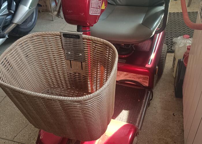 Grajewo ogłoszenia: Sprzedam wózek elektryczny sprawny lecz brak jest baterii.